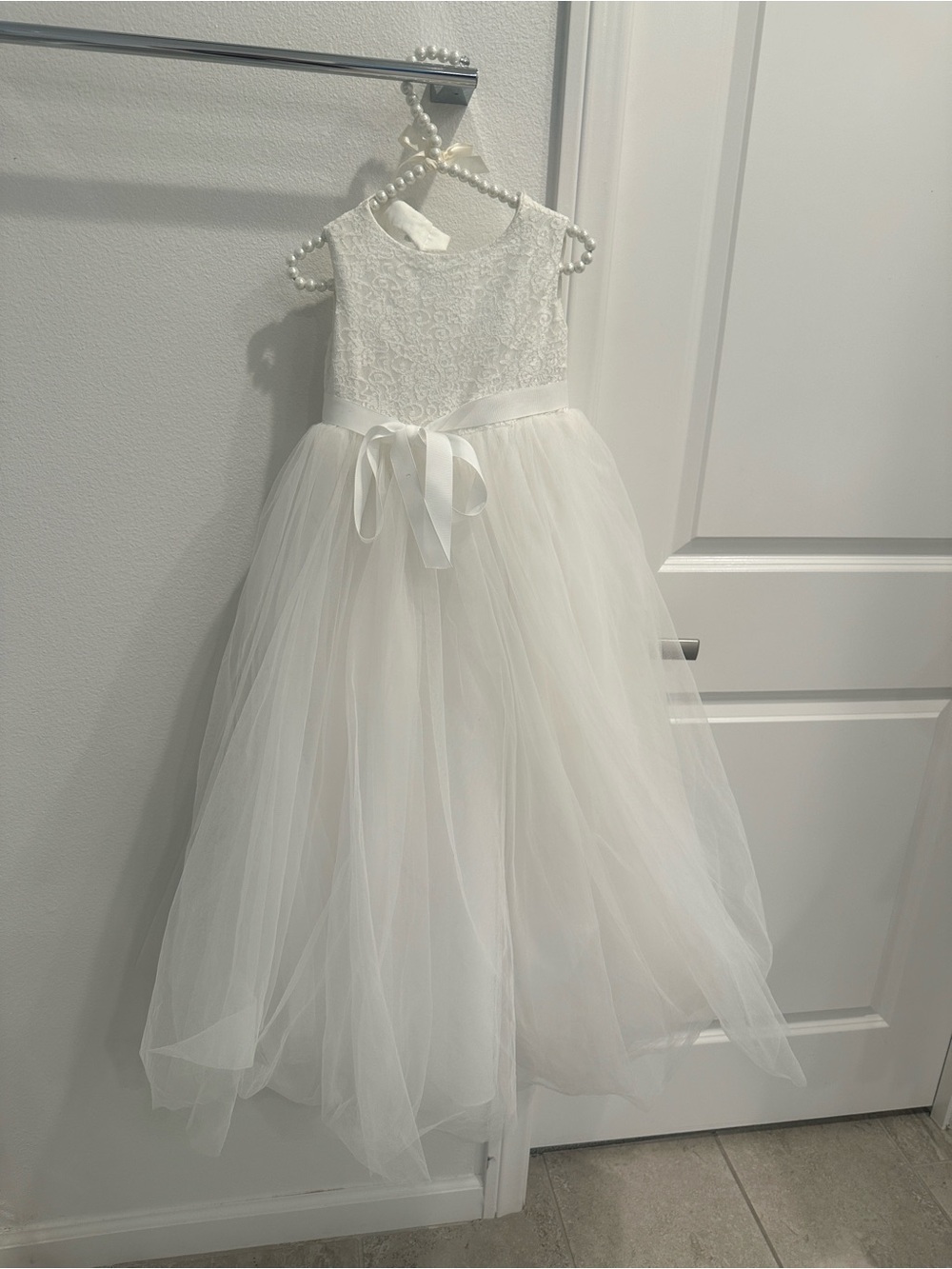Flower Girl David's Bridal White Lacey Bodice Tulle Flower Girl Dress
